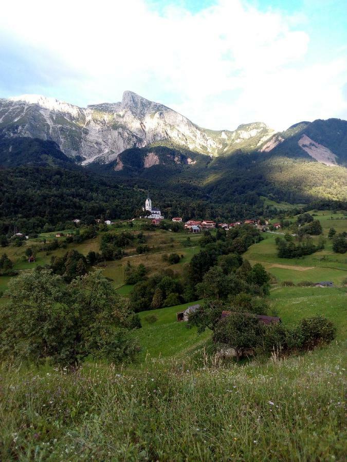 Apartma Metija Lux Z Savno Kobarid Bagian luar foto